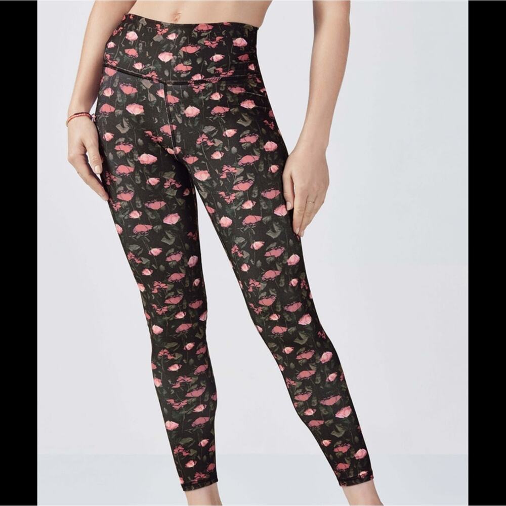 Fabletics 7/8 High Waisted Rose Print Romance Leggings Cropped NWT S